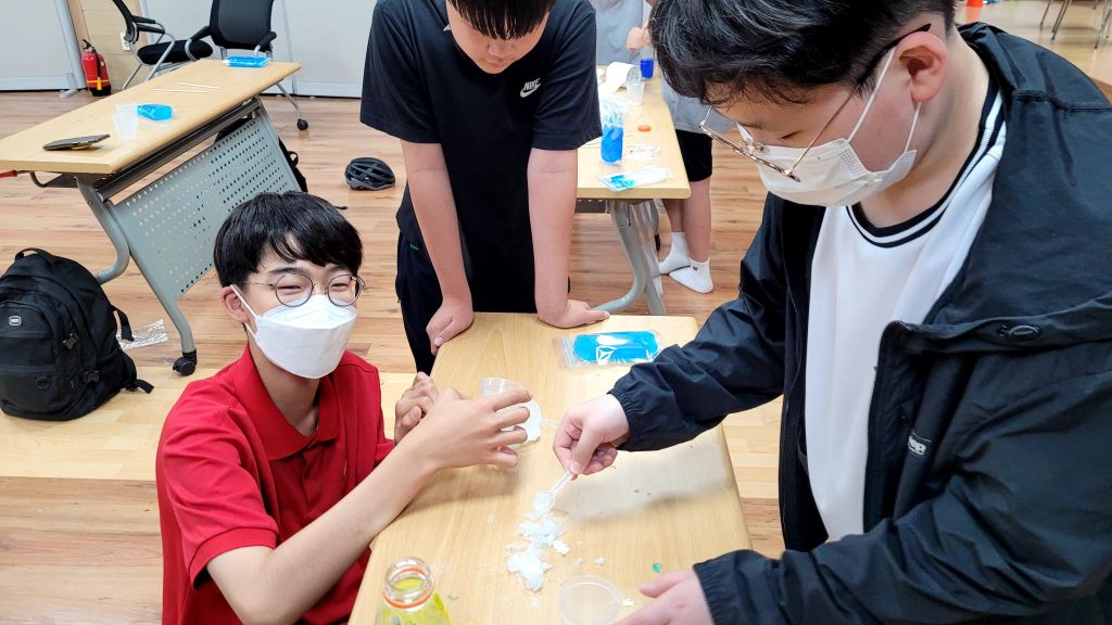 KakaoTalk_20220610_195343441_05.jpg