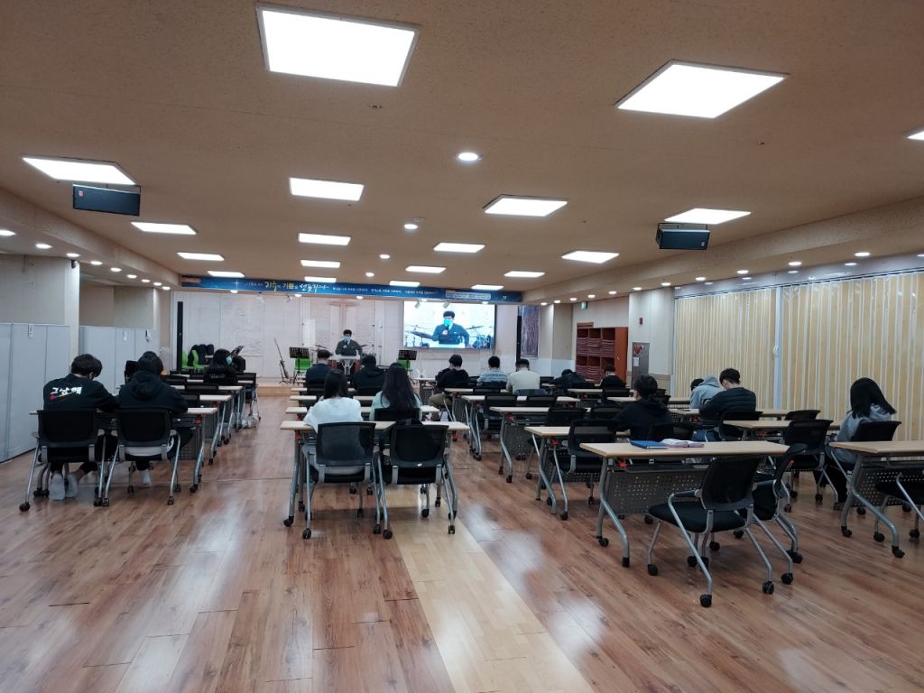 KakaoTalk_20220327_142812429_03.jpg