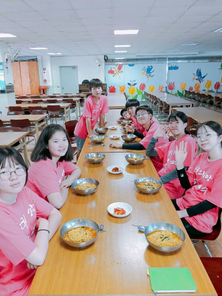 꾸미기_예배8점심.jpg
