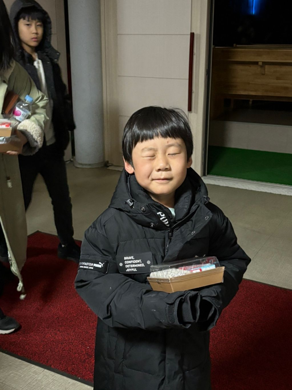 1740694531120-2.jpg