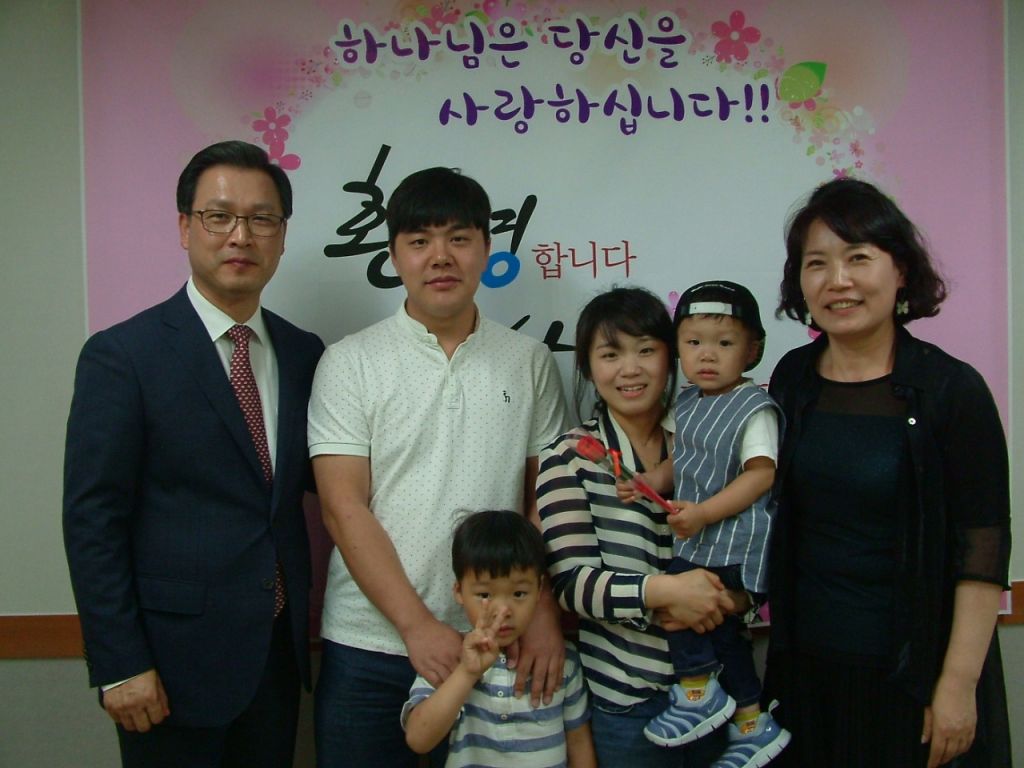 0521염용천 이은혜 염지환 염지호.jpg